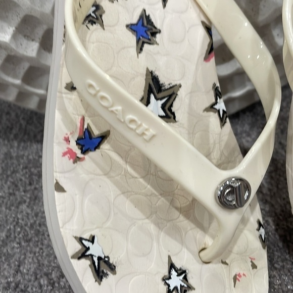 COACH ABBIGAIL STAR RUBBER SANDALS FLIP- FLOPS WHITE. Size 6 - Picture 2 of 4